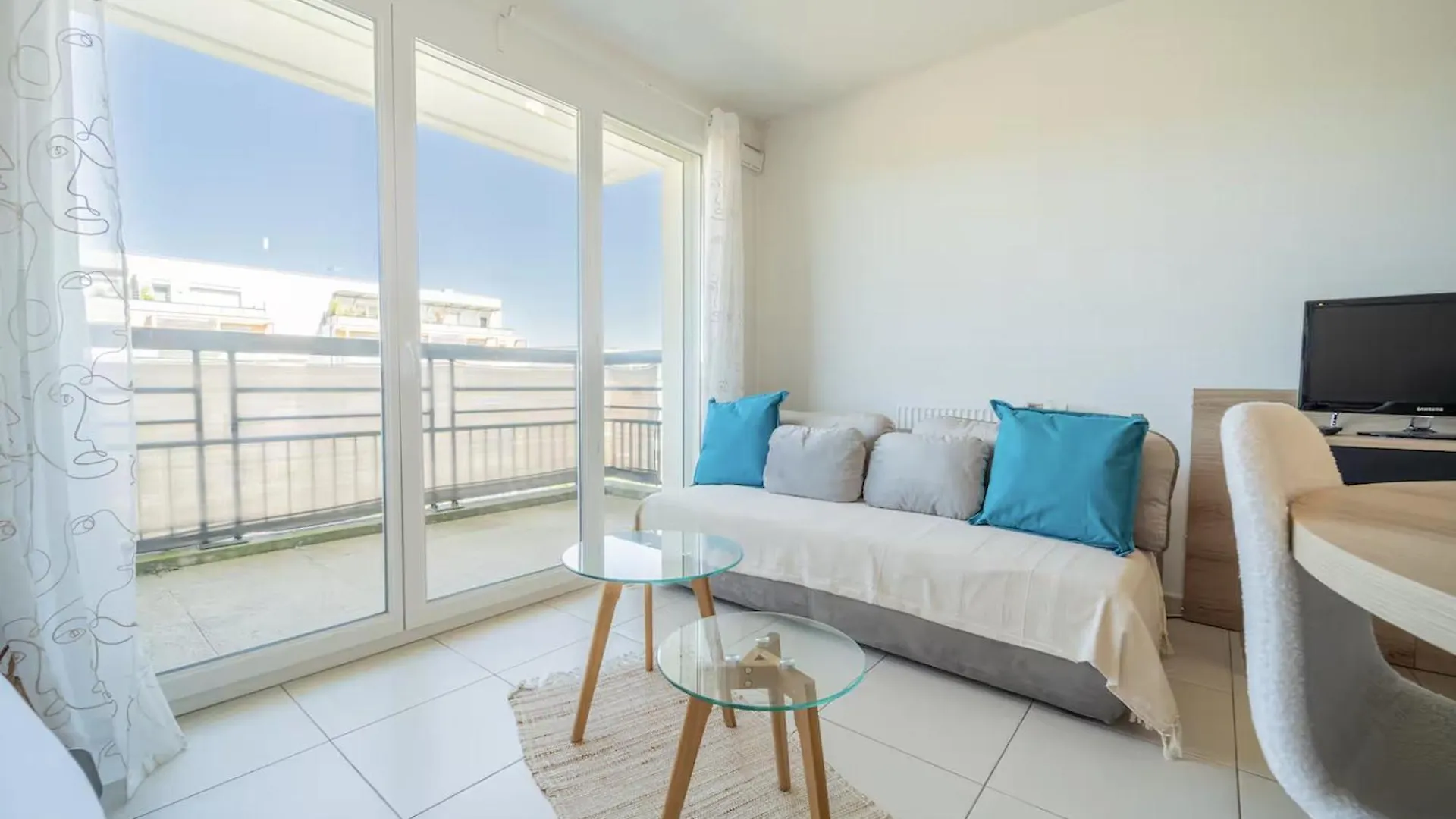 Apartment Joli Studio 4 Personnes, Parking Gratuit Annecy